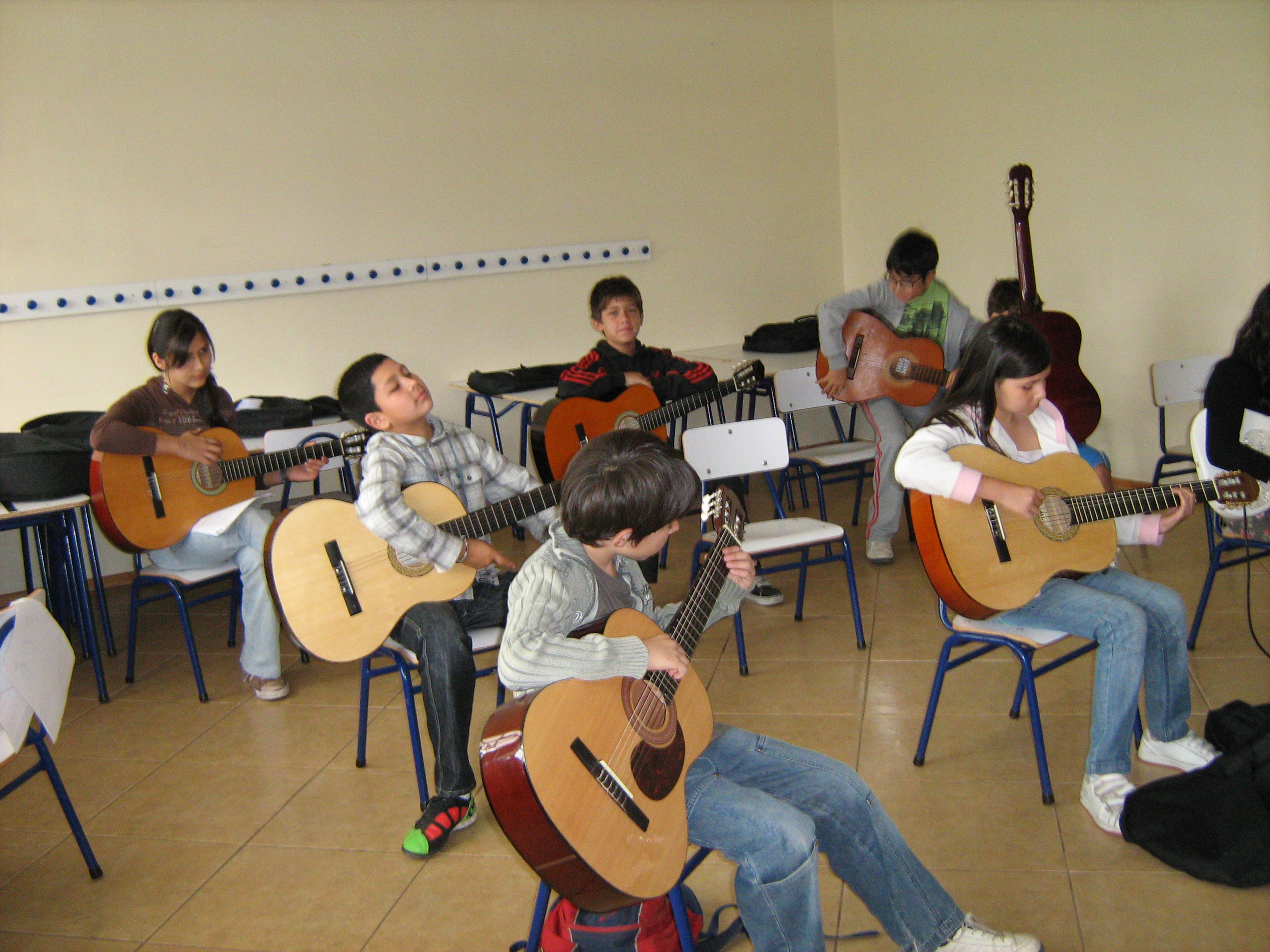 Resultado de imagen para escuela de guitarra